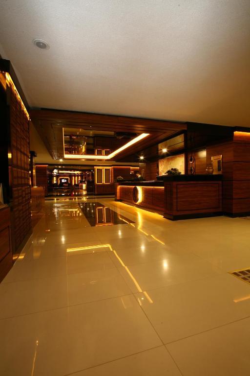 Grand Cali Hotel Bozuyuk Buitenkant foto
