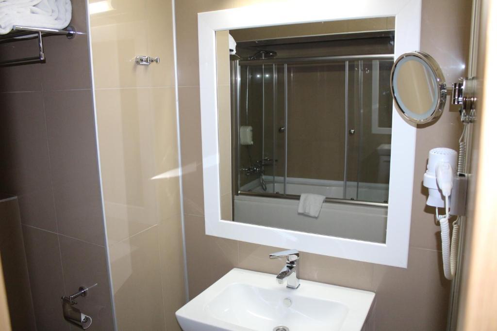 Grand Cali Hotel Bozuyuk Kamer foto